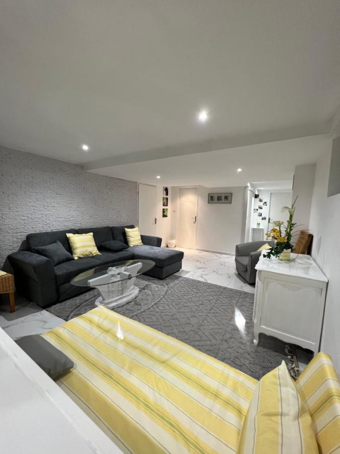 Appartement Proche Marche De Noel De Strasbourg Wolfisheim Exterior foto